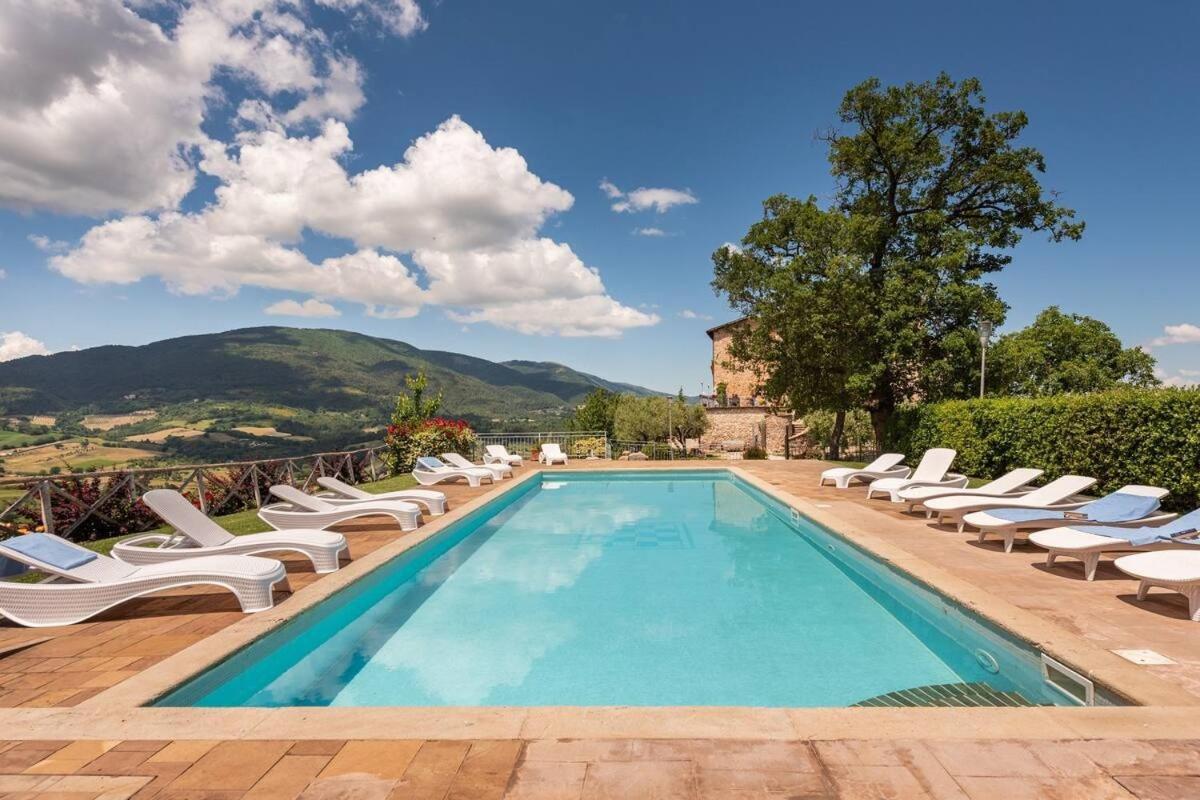 Aparthotel Il Castello Di Perchia Crocemaroggia Exterior foto