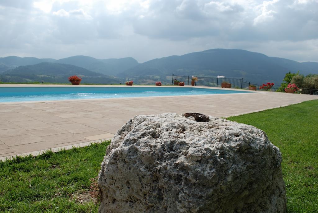 Aparthotel Il Castello Di Perchia Crocemaroggia Exterior foto