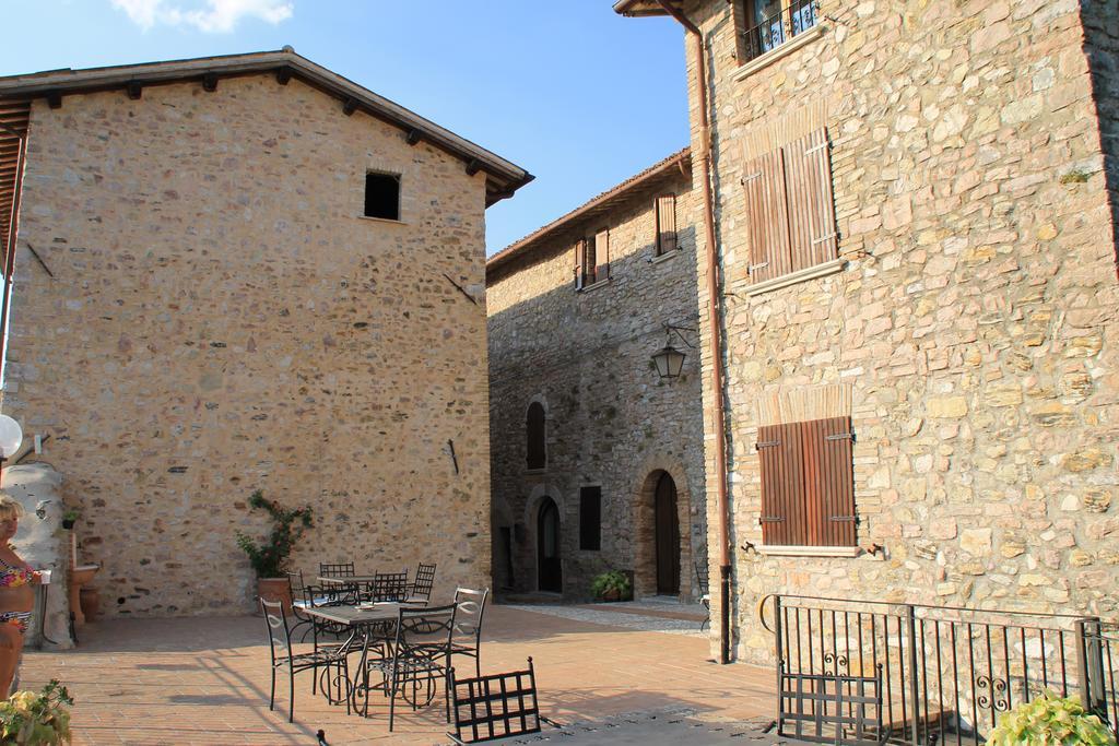 Aparthotel Il Castello Di Perchia Crocemaroggia Exterior foto