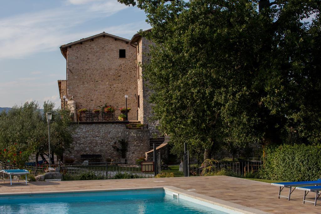 Aparthotel Il Castello Di Perchia Crocemaroggia Exterior foto