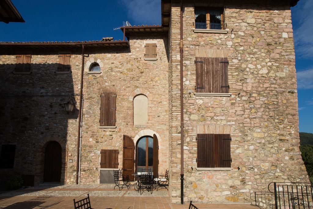Aparthotel Il Castello Di Perchia Crocemaroggia Exterior foto