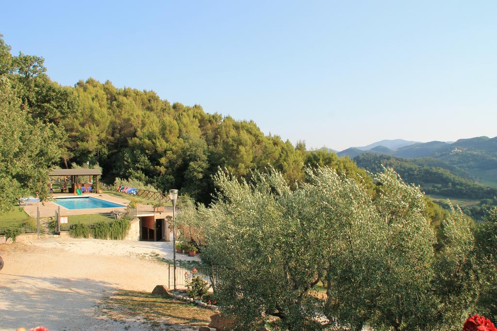 Aparthotel Il Castello Di Perchia Crocemaroggia Exterior foto