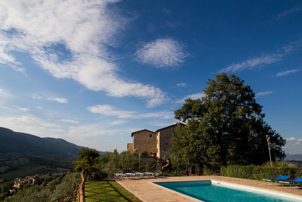 Aparthotel Il Castello Di Perchia Crocemaroggia Exterior foto