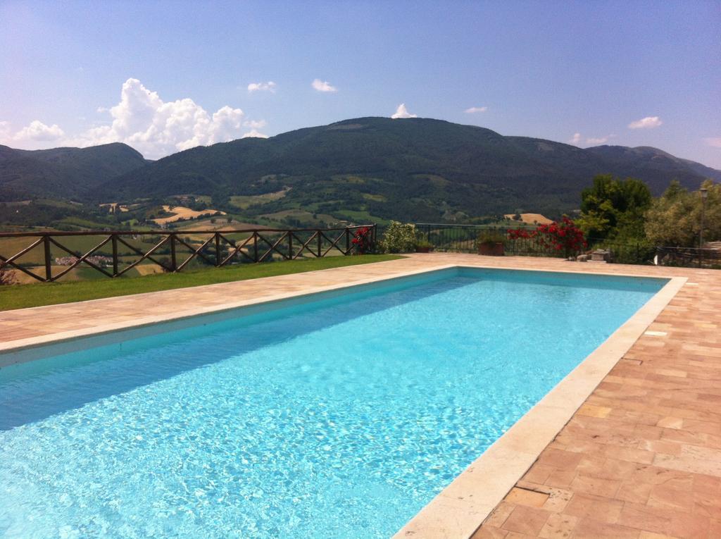 Aparthotel Il Castello Di Perchia Crocemaroggia Exterior foto
